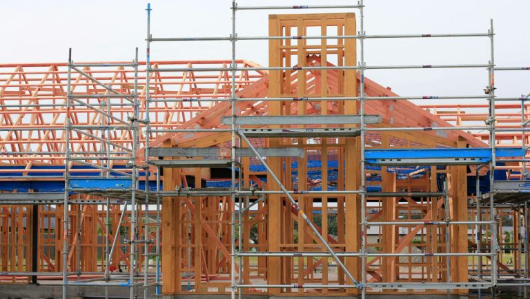 Carpenter solves cash flow issue